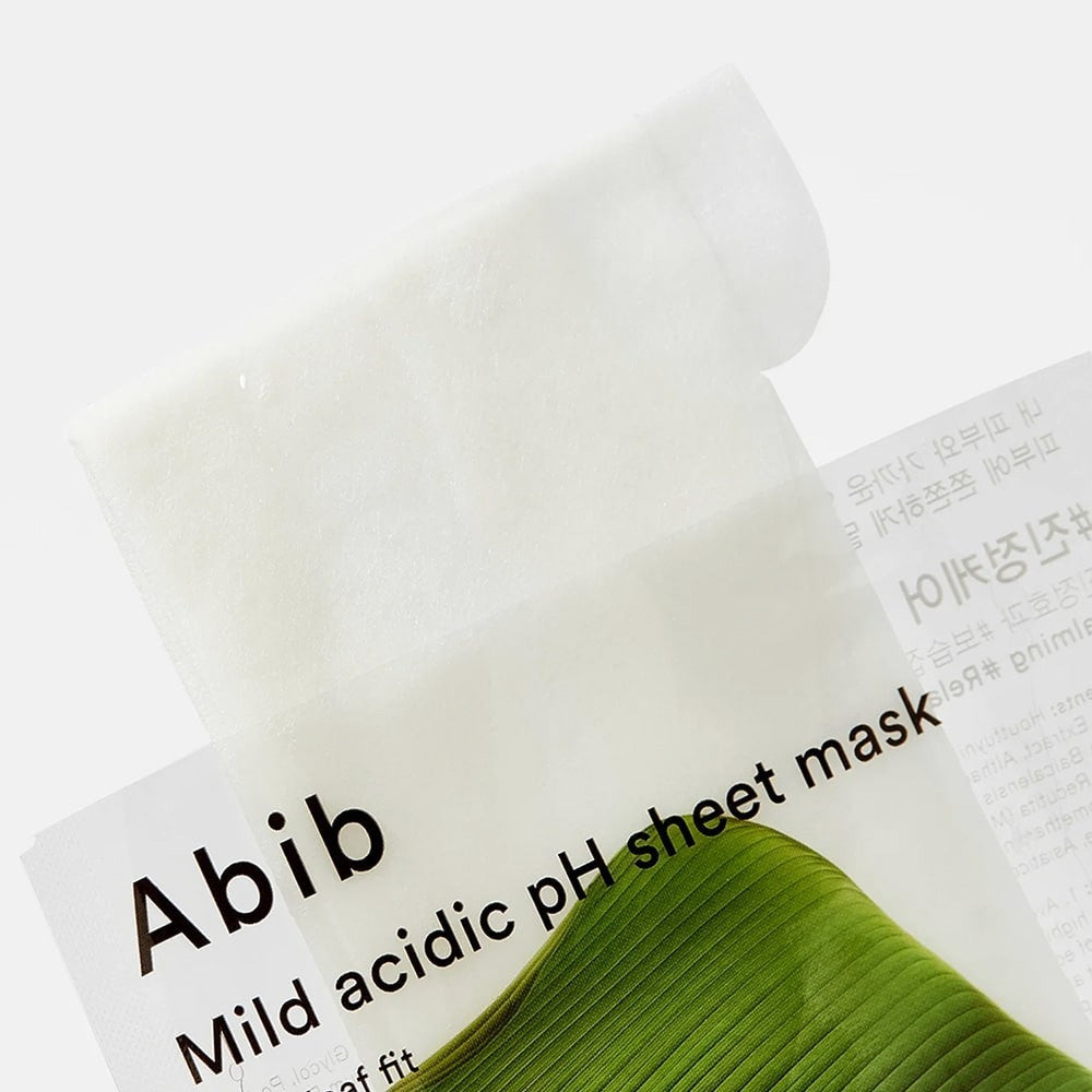 bareskin.lt Abib Mild Acidic pH Sheet Mask Heartleaf Fit lakštinė veido kaukė yra praturtinta raminančiais ir drėkinančiais ingredientais