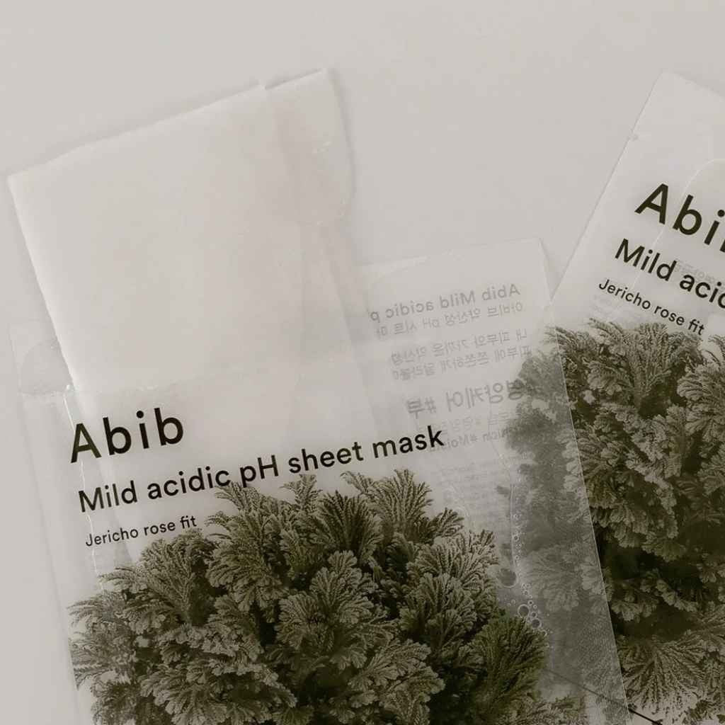 bareskin.lt Abib Mild Acidic pH Sheet Mask Jericho Rose Fit veido kaukė su Jericho rože, fermentais ir 8 tipų hialurono rūgštimi intensyviai drėkina, ramina ir stiprina odą