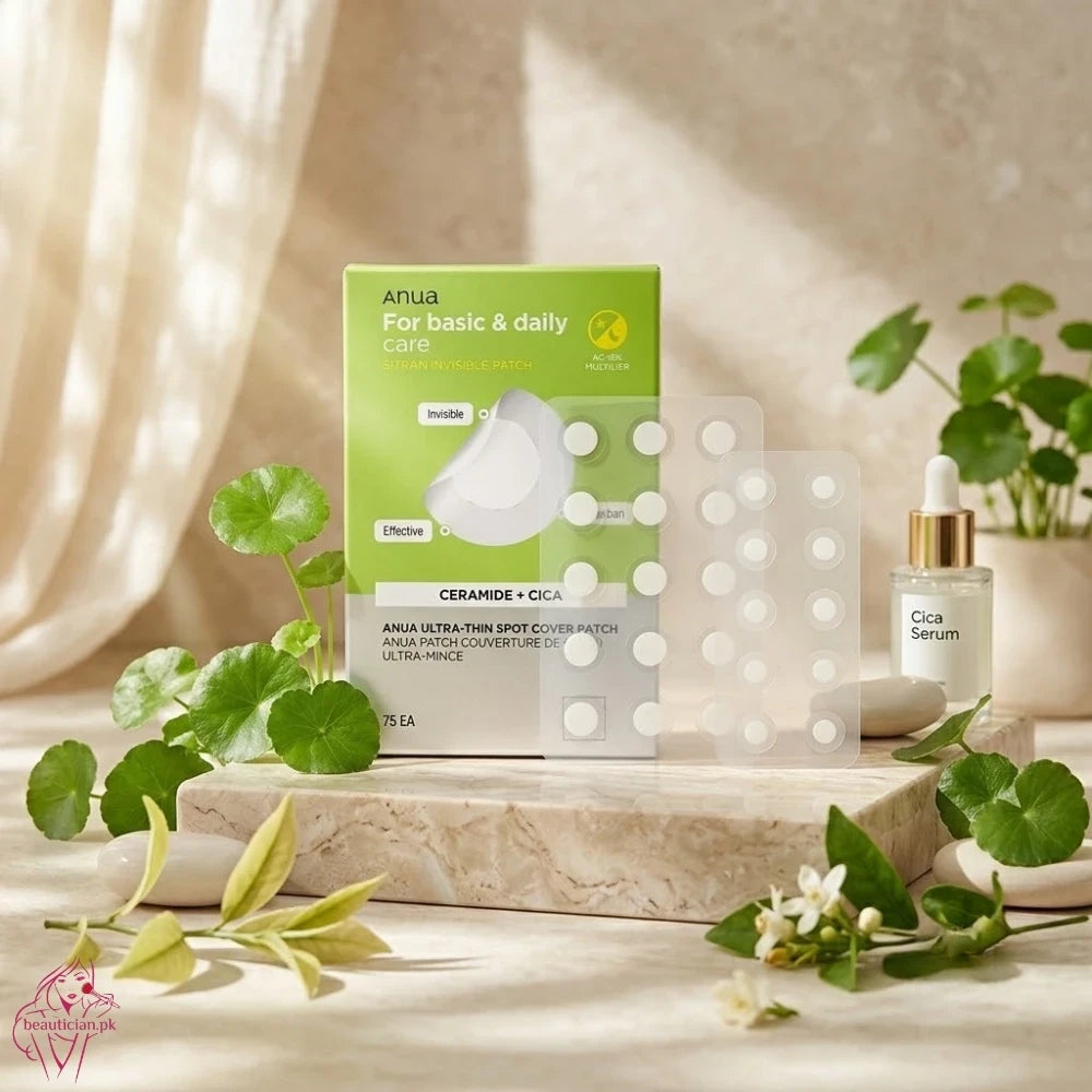 bareskin.lt Anua Ultra-Thin Spot Cover Patch ploni, beveik nepastebimi spuogų pleistrai, kurie padeda apsaugoti pažeistą odą ir pagreitinti jos gijimą. Sudėtyje esantys Centella Asiatica ekstraktas, alavijas ir madekasosidas ramina sudirgimus bei mažina paraudimą