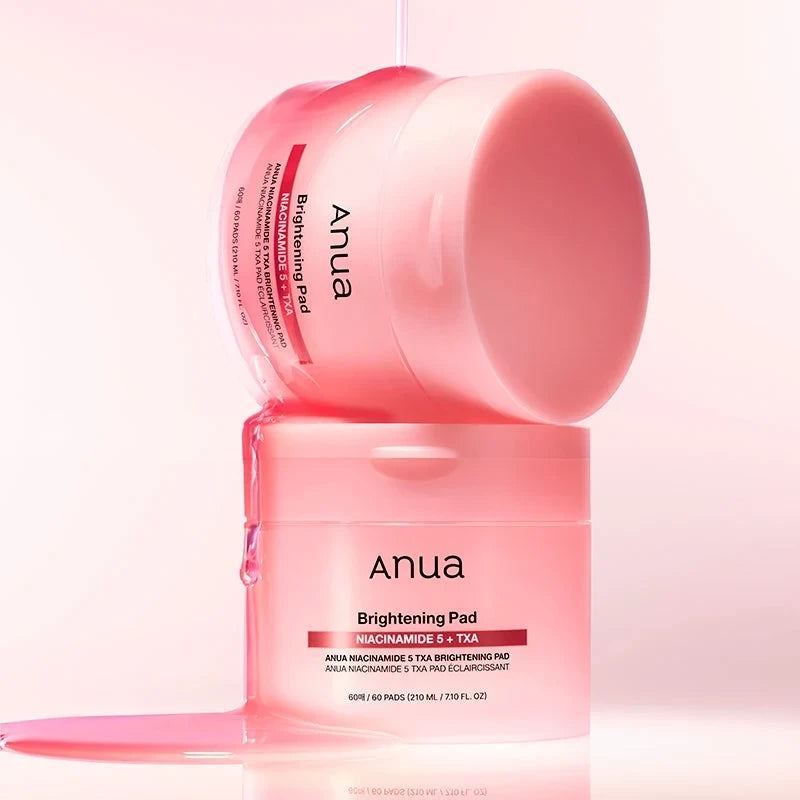 bareskin.lt Anua Niacinamide 5 TXA Brightening Pads toniko padeliai su 5 % niacinamido ir traneksamo rūgštimi padeda skaistinti odą, mažinti hiperpigmentaciją ir išlyginti odos atspalvį