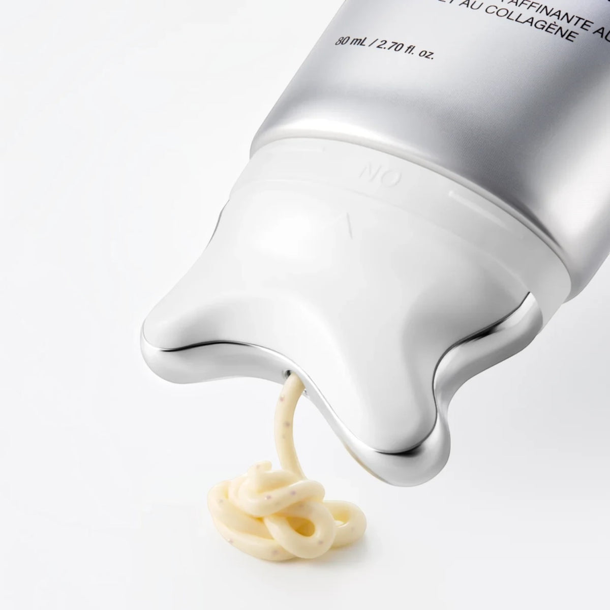 Anua Visibly Firming Collagen Retinol Gua Sha Cream by bareskin.lt with integrated metal massage applicator tip