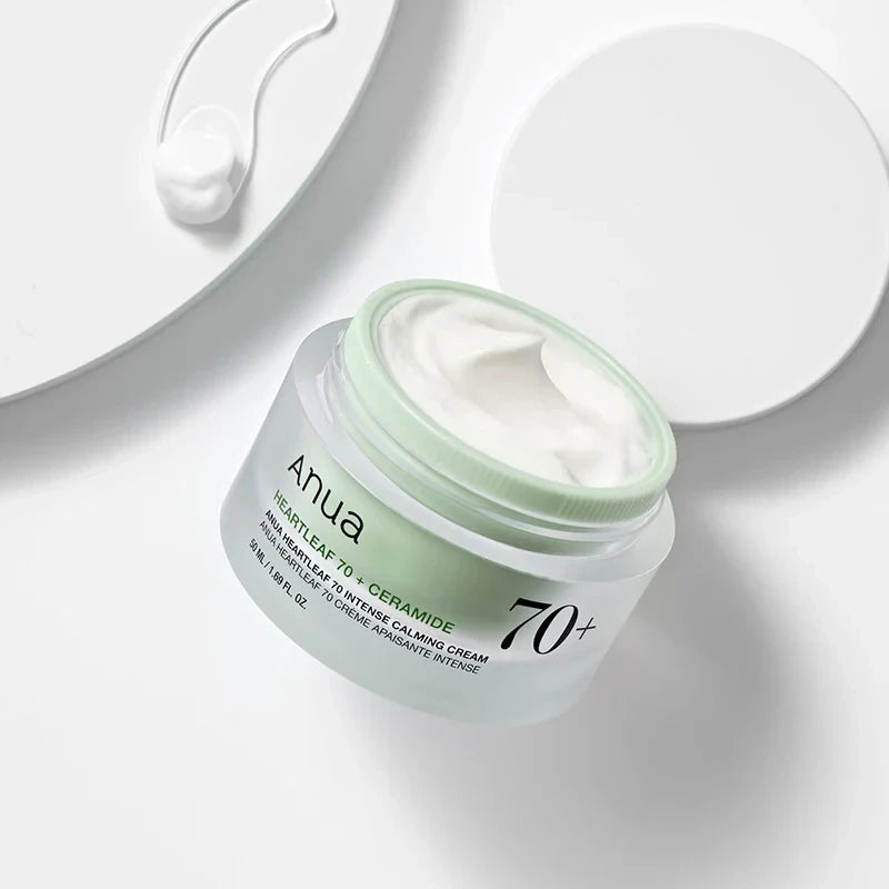 bareskin.lt Anua Heartleaf 70 Intense Calming Cream maitinamasis kremas su 70 % širdžialapės stimburės (Houttuynia Cordata) ekstraktu, skirtas jautriai ir paraudimui linkusiai odai