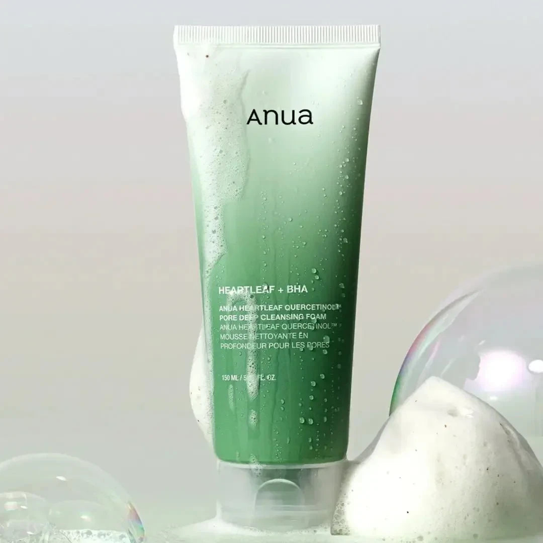 bareskin.lt Anua Heartleaf Quercetinol Pore Deep Cleansing Foam giliai valantis veido prausiklis su širdžialapės stimburės ekstraktu švelniai pašalina negyvas odos ląsteles ir padeda palaikyti porų švarą