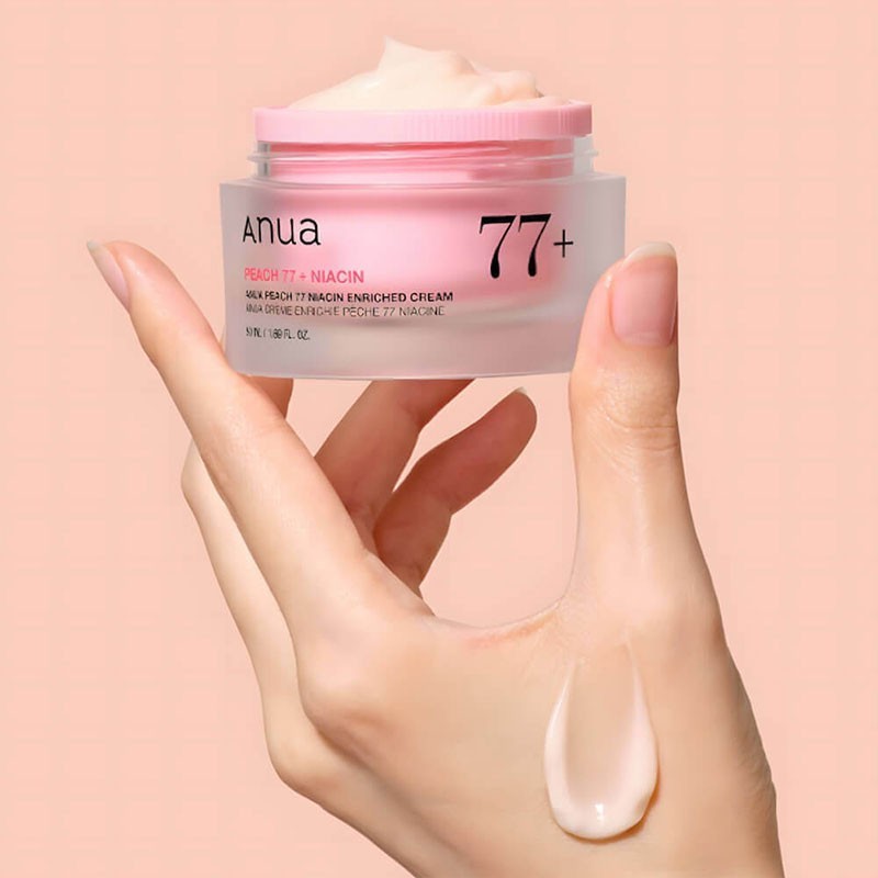 bareskin.lt Anua Peach 77 Niacin Enriched Cream drėkinantis persikų ekstrakto 77% veido kremas, kuris padeda atkurti papilkėjusią odą bei suteikia jai švytėjimo