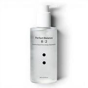 bareskin.lt B. Lab Squalene Reset Pore Deep Cleansing Oil in a clear 200ml pump bottle for makeup and impurity removal.