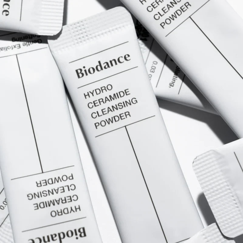 bareskin.lt BIODANCE Hydro Ceramide Cleansing Powder enziminis prausiklis, valomieji milteliai, kurie valo ir drėkina odą, saugodama jos natūralų balansą