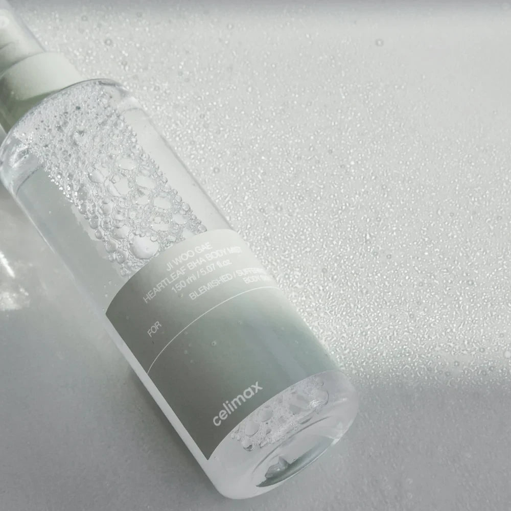 bareskin.lt Celimax Ji Woo Gae Heartleaf BHA body mist in a clear spray bottle for blemish-prone skin