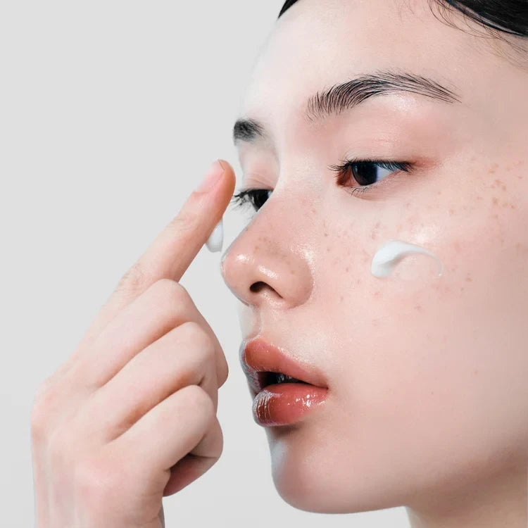 bareskin.lt Dr. Althea 147 Barrier Cream raminamasis drėkinamasis kremas, praturtintas azulenu švelniai nuramina ir mažina odos sudirgimus