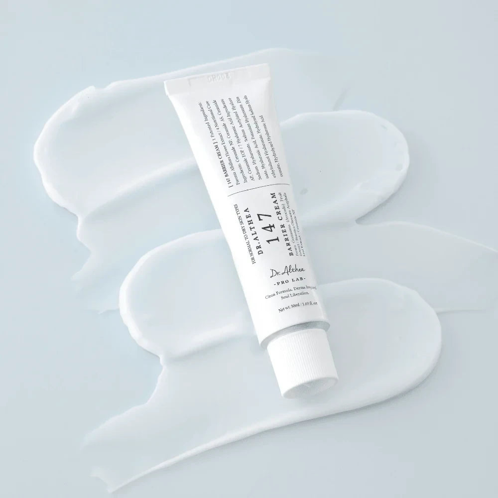 bareskin.lt Dr. Althea 147 Barrier Cream raminamasis drėkinamasis kremas, praturtintas azulenu švelniai nuramina ir mažina odos sudirgimus