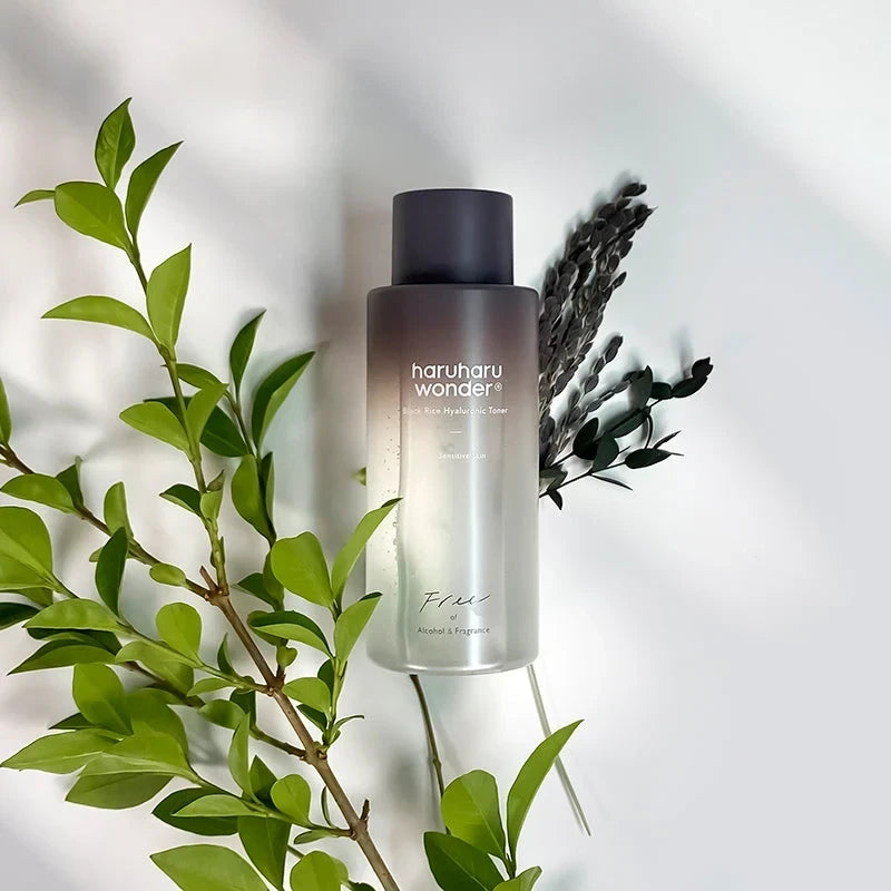 bareskin.lt Haruharu Wonder Black Rice Hyaluronic Toner hialurono rūgšties tonikas su  fermentuotų juodųjų ryžių ekstraktu