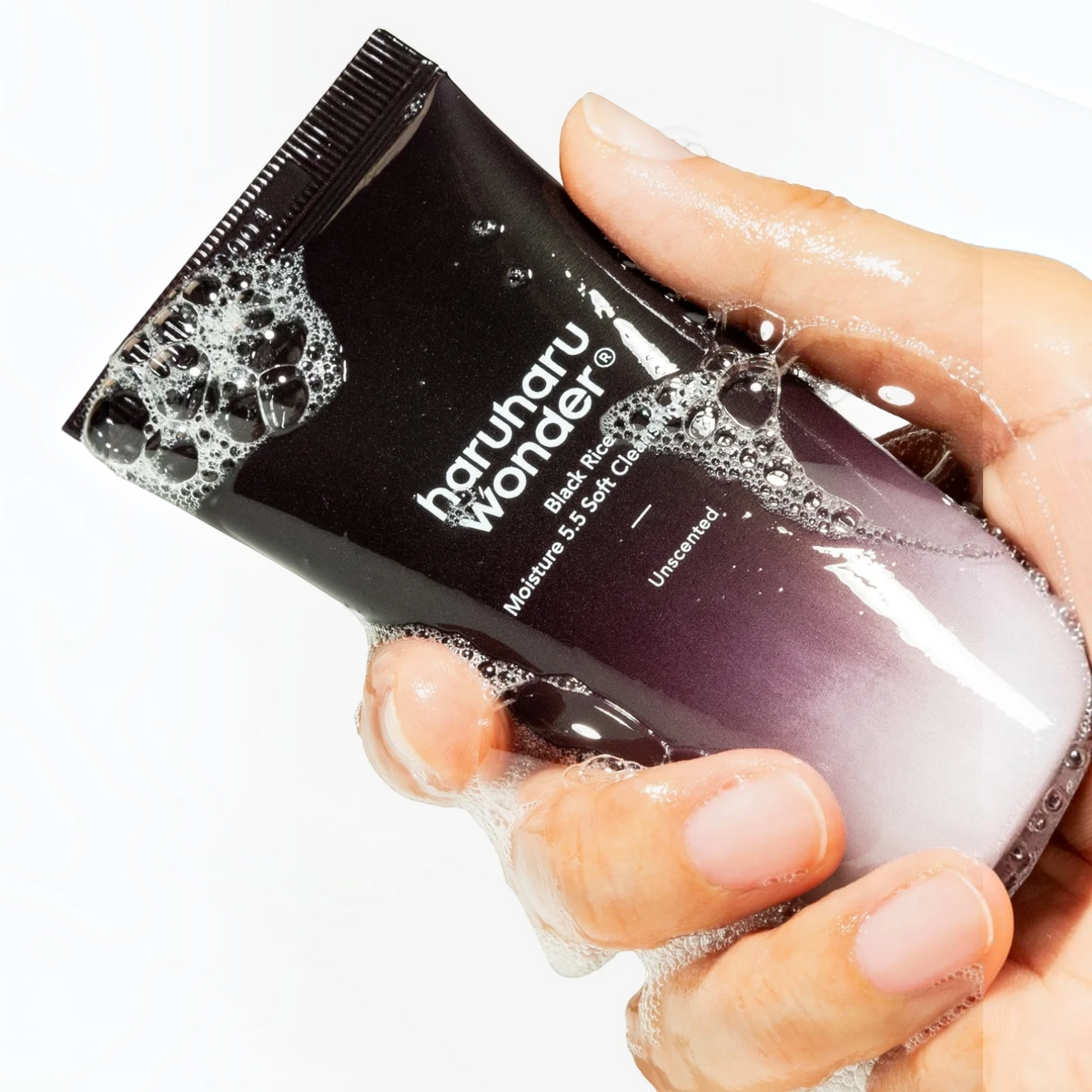 bareskin.lt HaruHaru Wonder Black Rice Moisture 5.5 Soft Cleansing Gel fermentuotų juodųjų ryžių bei bambuko ekstrakto veido prausiklis