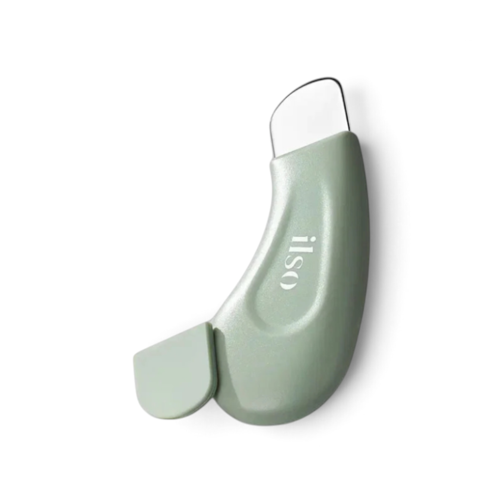 bareskin.lt Ilso Deep Clean Master pore cleansing tool in sage green with a curved ergonomic handle
