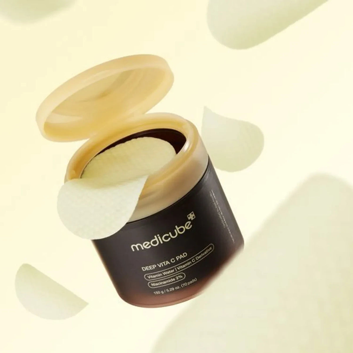 bareskin.lt Medicube Deep Vita C Pad brightening toner pads toniko padeliai su šaltalankių ekstraktu, padedančiu šviesinti odą bei mažinti tamsias dėmes ir netolygų odos atspalvį