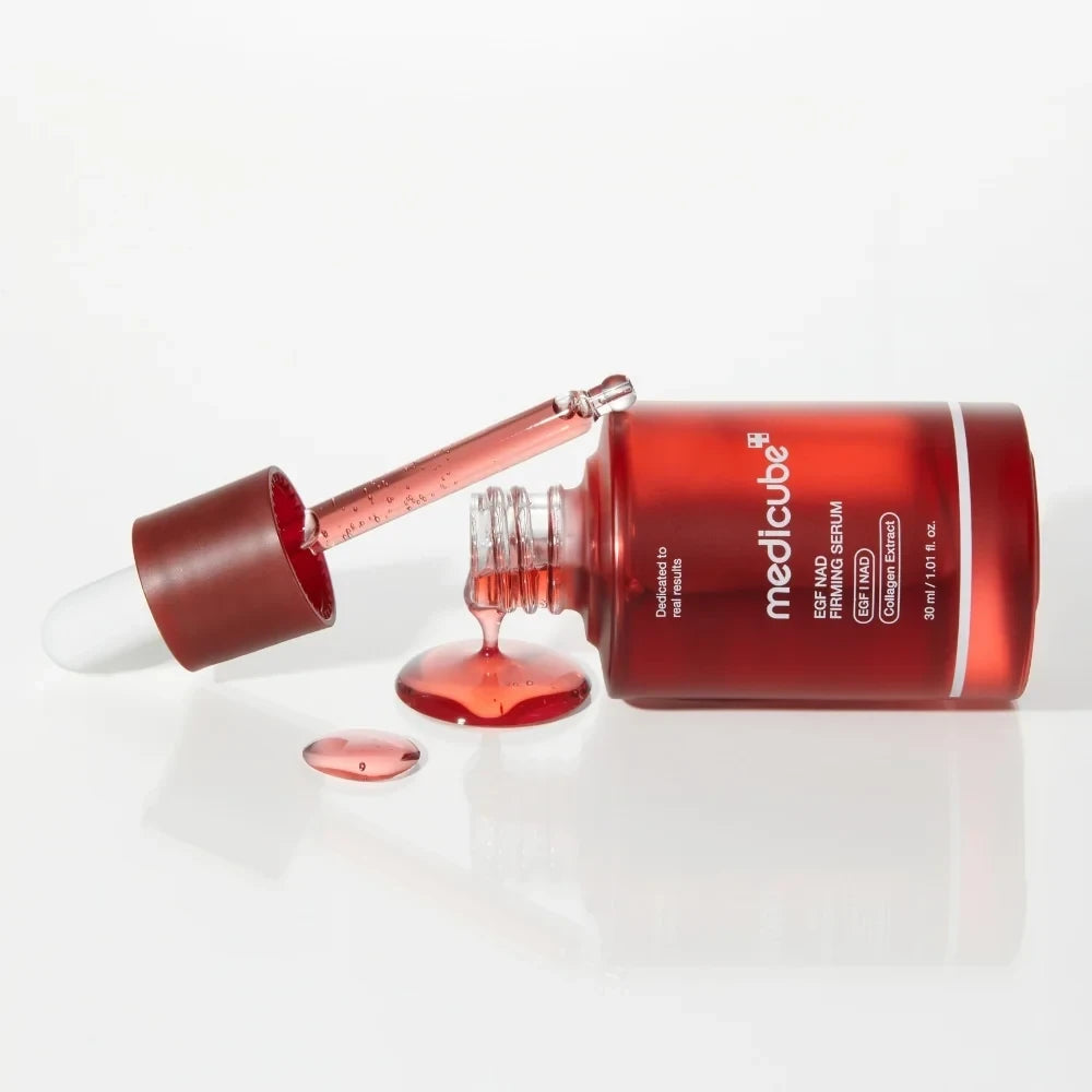 bareskin.lt Medicube EGF NAD+ Firming Serum stangrinantis ir drėkinantis veido serumas su EGF, NAD+, niacinamidu ir peptidų kompleksu