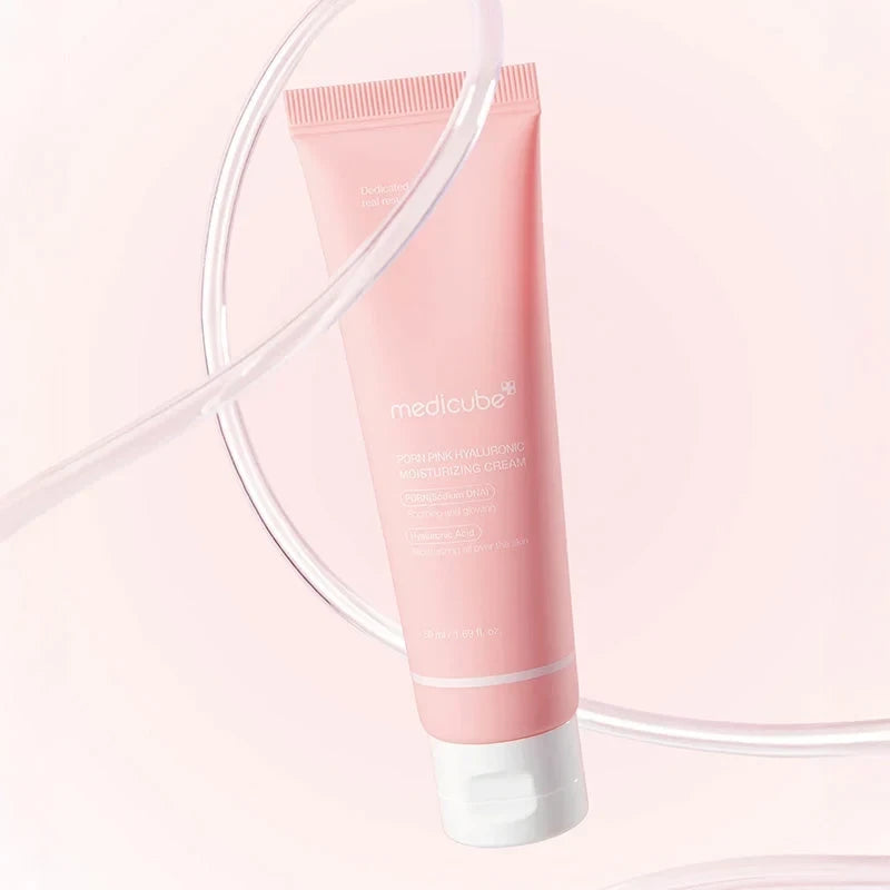 bareskin.lt Medicube PDRN Pink Hyaluronic Moisturizing Cream veido kremas su PDRN, niacinamidu ir hialurono rūgštimis intensyviai drėkina, palaiko odos barjerą ir padeda išlaikyti tolygesnę spalvą