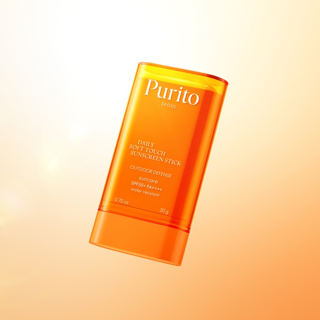 bareskin.lt Purito SEOUL Daily Soft Touch Sunstick SPF50+ PA++++ apsauga nuo saulės praturtinta raminančiais ir drėkinančiais komponentais, tokiais kaip alantoinas, saldymedžio šaknies ekstraktas, alavijas ir adenosinas, kurie padeda palaikyti odos komfortą dienos metu