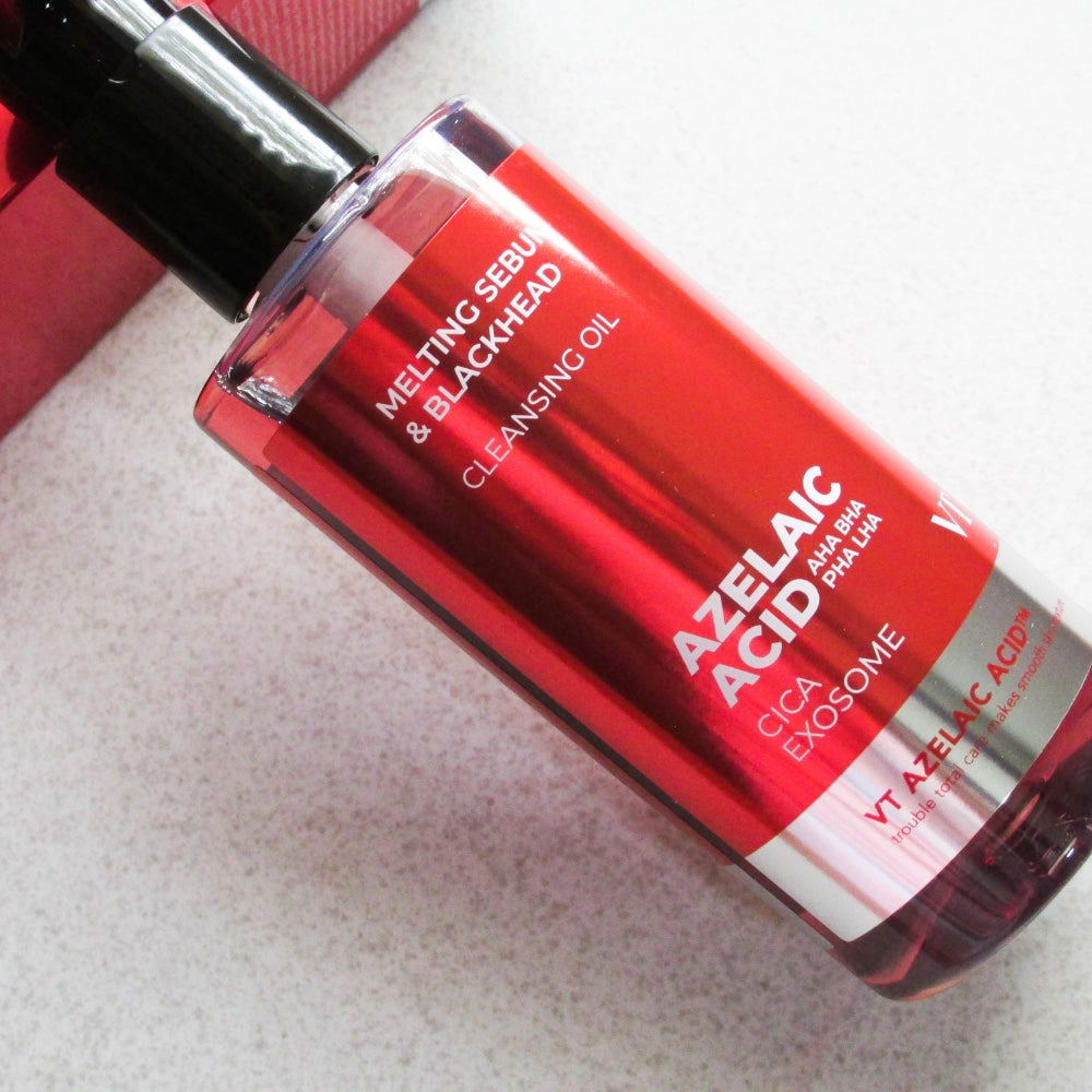 bareskin.lt VT Cosmetics AZ Care Cleansing Oil valomasis aliejus, praturtintas augaliniais aliejais ir aktyviais ingredientais, skirtais porų švaros, komforto ir vizualiai tolygesnės odos išvaizdai palaikyti