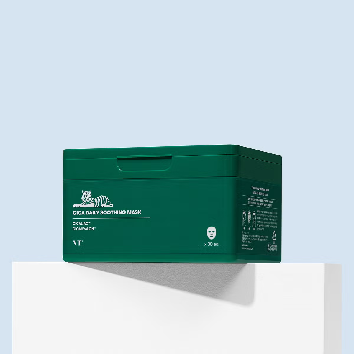 bareskin.lt VT Cosmetics Cica Daily Soothing Mask lakštinė kaukė, prisotinta esencija, kurioje yra VT patentuotų cica komponentų Cicaliao™ ir Cicahyalon™, suteikia intensyvų drėkinimą ir raminamąjį poveikį sausai ir įtemptai odai