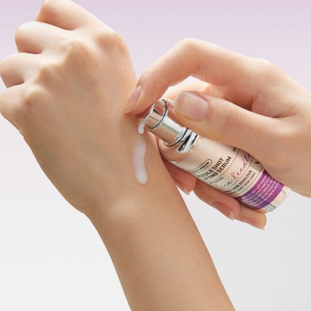 bareskin.lt VT Cosmetics Reedle Shot Lifting Serum stangrinamojo poveikio veido serumas, skirtas odos elastingumo ir glotnesnei išvaizdai palaikyti