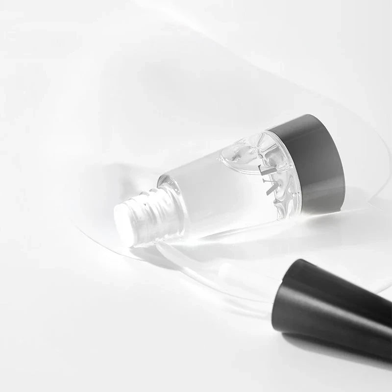 bareskin.lt VT Cosmetics Reedle Shot Lip Plumper Expert drėkinamasis lūpų blizgis-putlintojas su Centella Asiatica, hialurono rūgštimi ir CICAHYLON™ kompleksu