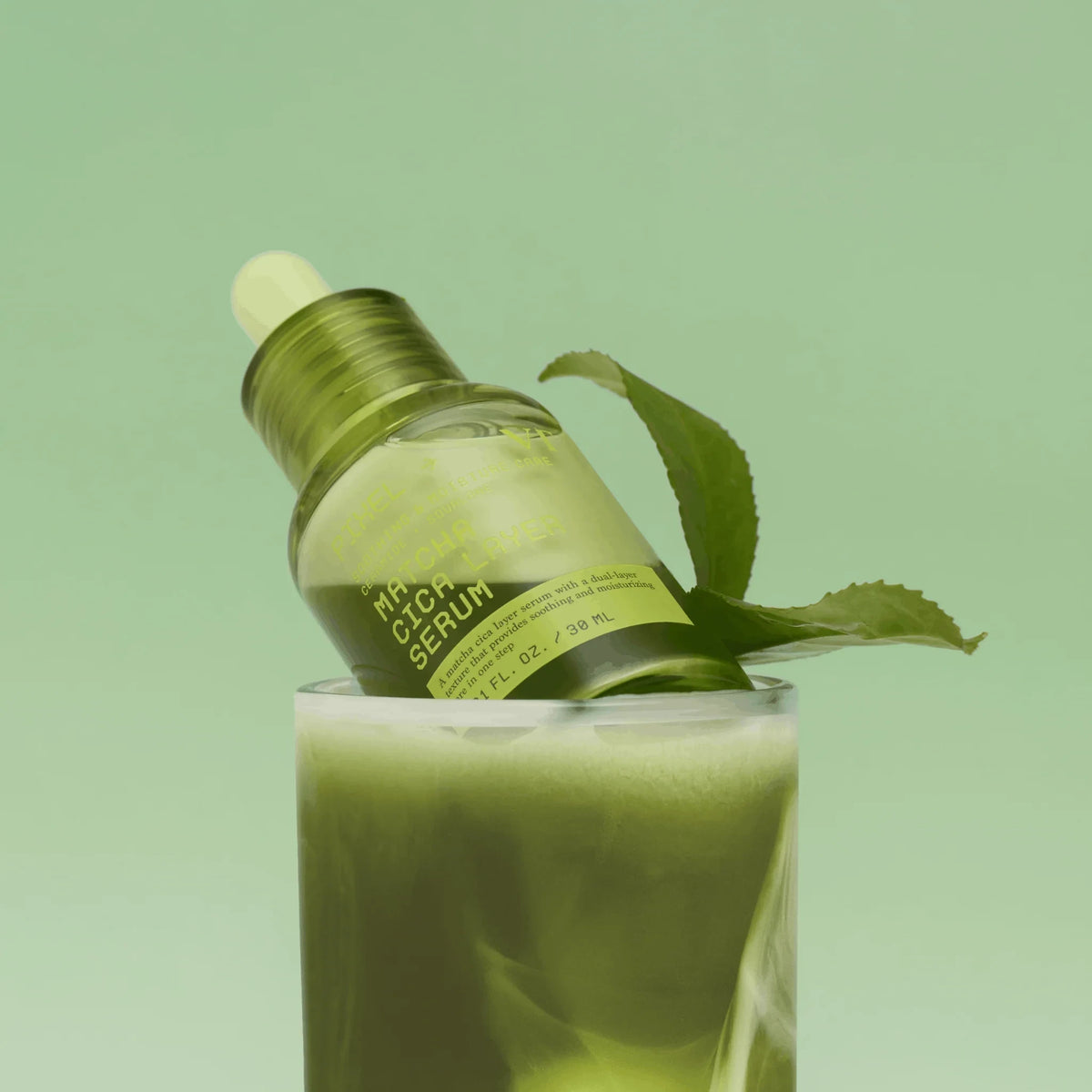 bareskin.lt VT Cosmetics Matcha Cica Layer Serum veido serumas, skirtas kasdienei odos priežiūrai