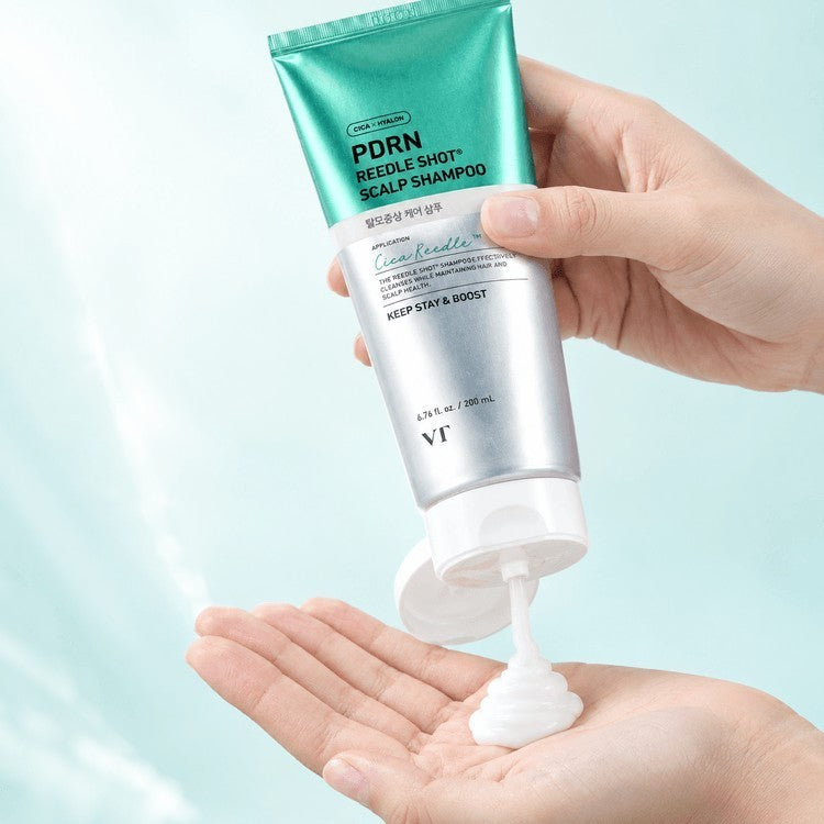 bareskin.lt VT Cosmetics PDRN Reedle Shot Scalp Shampoo kreminės tekstūros šampūnas su PDRN ir CICA REEDLE® technologija, skirtas kasdienei galvos odos priežiūrai, švaros pojūčiui ir subalansuotos galvos odos būklės palaikymui