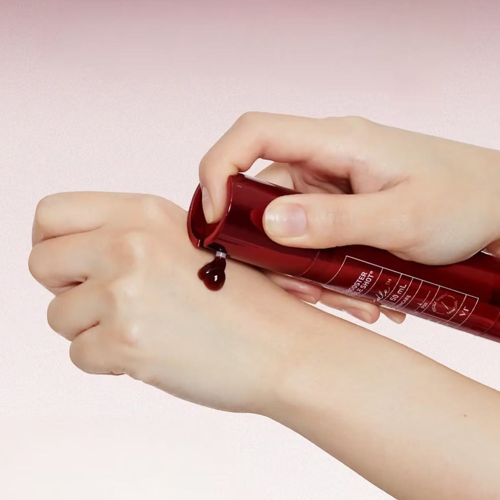 bareskin.lt VT Cosmetics Red Booster Reedle Shot 300 ampoule giliai maitinanti ir odos komfortą atkurianti ampulė, sukurta specialiai brandžios odos priežiūrai