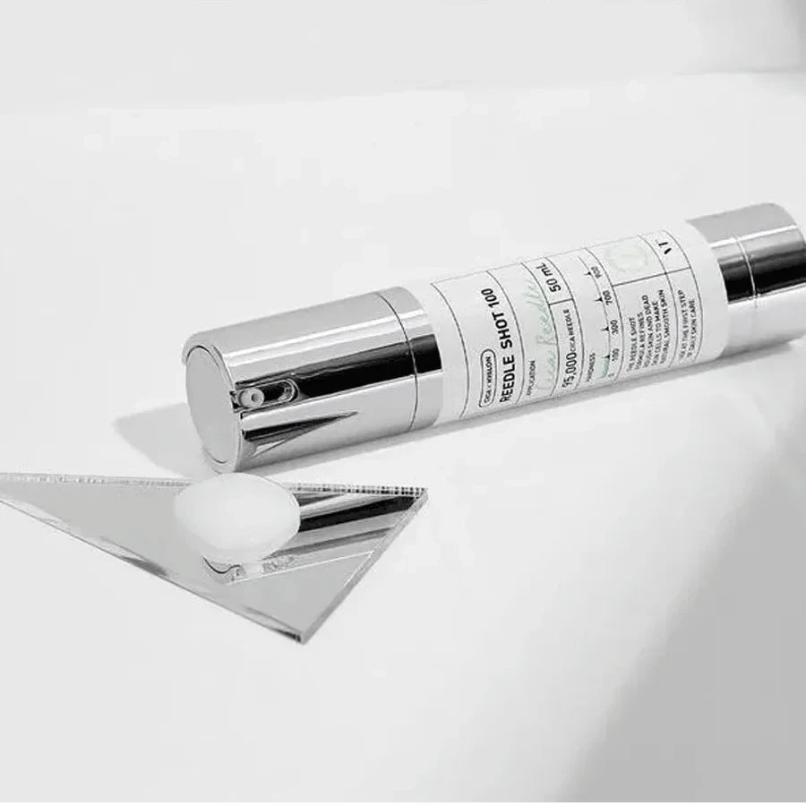 bareskin.lt VT Cosmetics Reedle Shot 100 ampoule pažangios formulės ampulė su patentuotomis Cica Reedle™ mikrodalinėmis dalelėmis