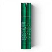 VT Cosmetics Pro Cica Reedle Shot 100 ampoule in a green pump bottle, available at bareskin.lt for skin brightening.