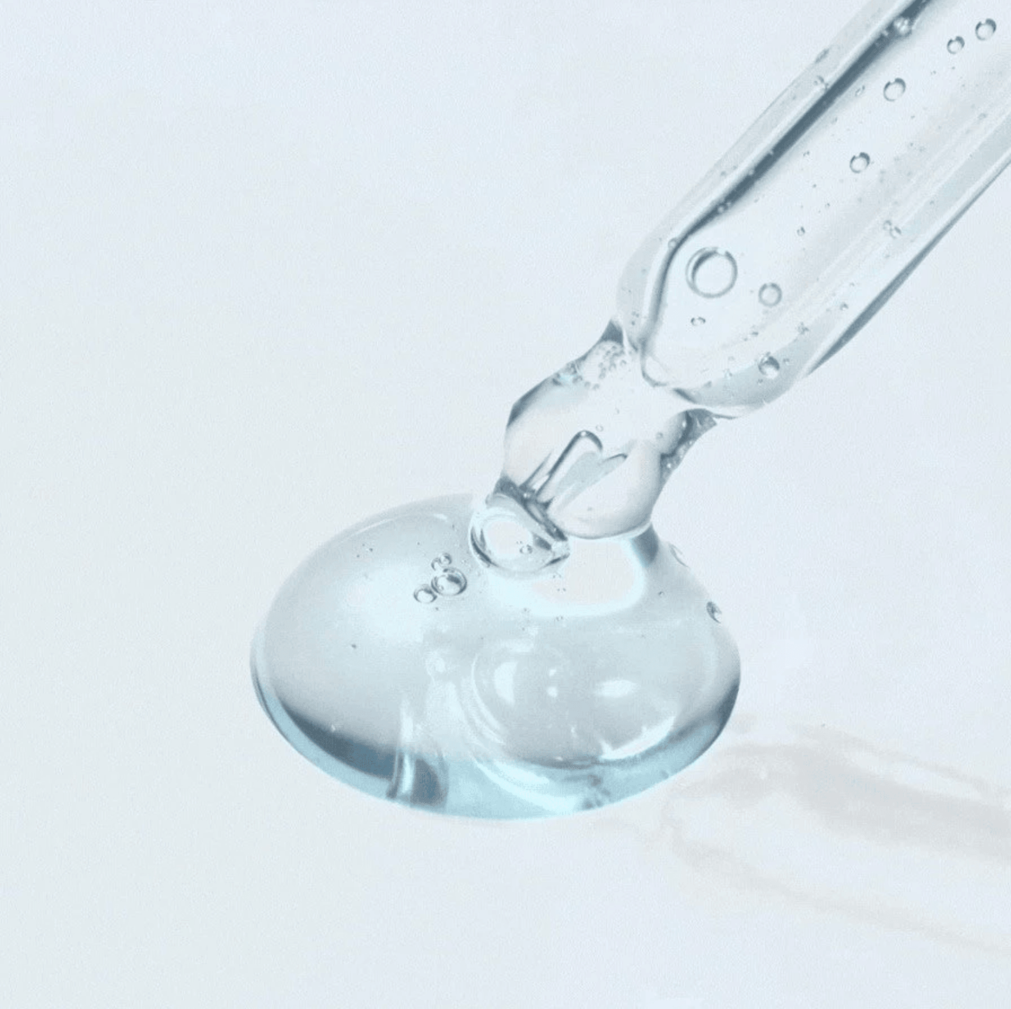 DIVE-IN Low Molecule Hyaluronic Acid Serum - hialurono rūgšties serumas - Bare skin