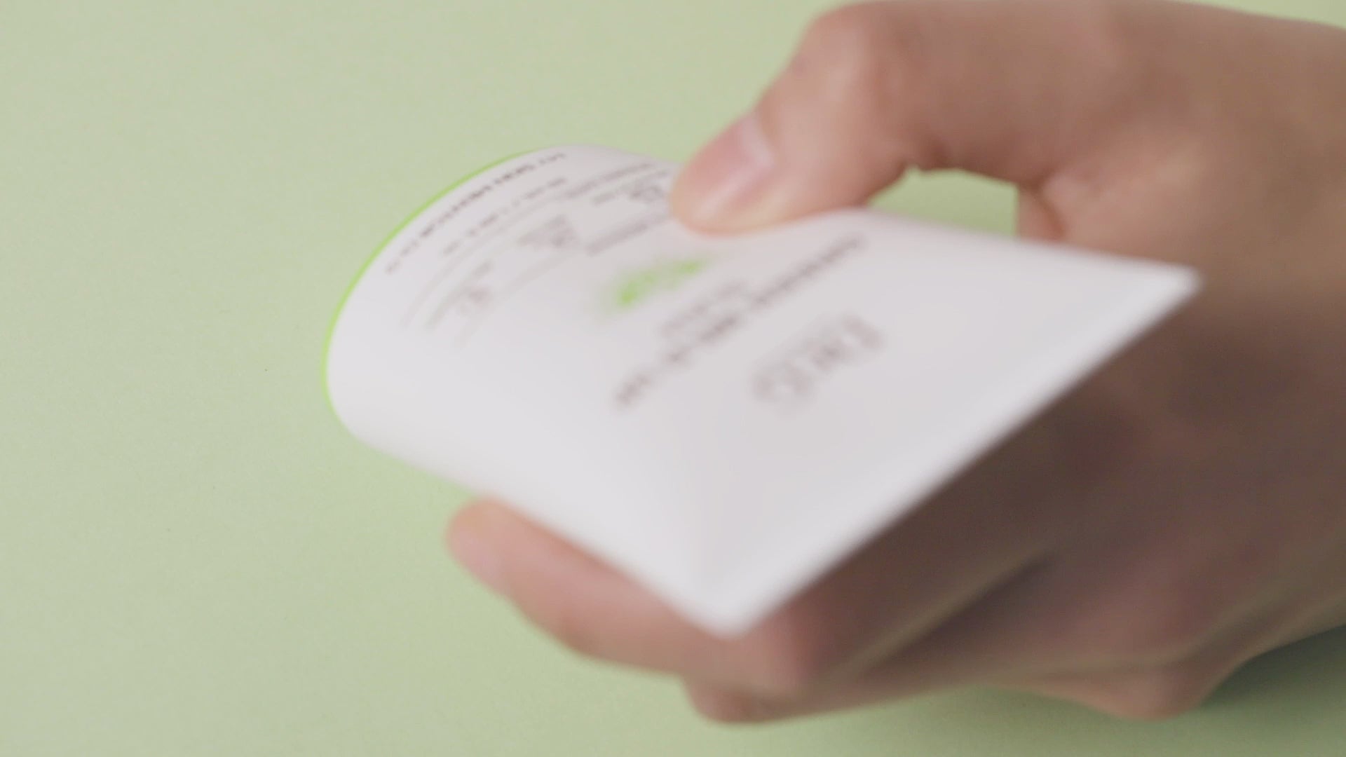 Paleisti video: Dr.G - Green Mild Up Sun Plus - mineralinė apsauga nuo saulės